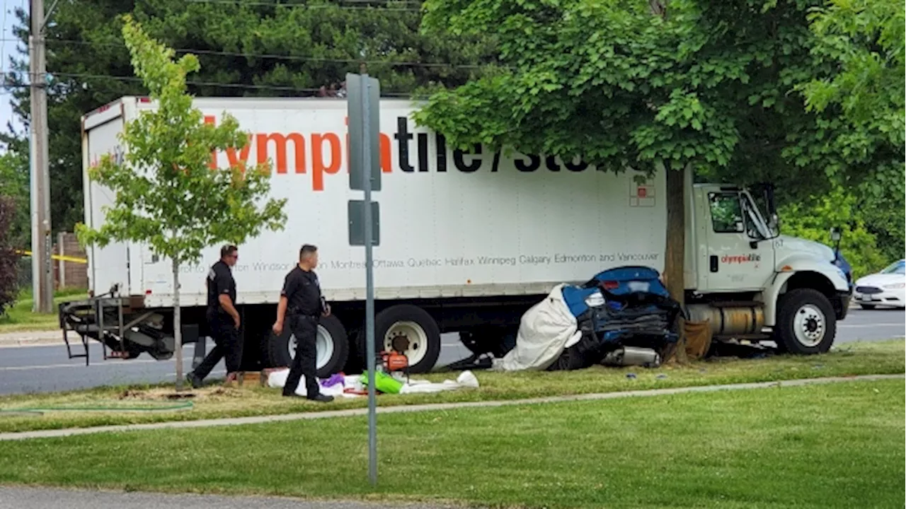 One person critical in Thornhill crash