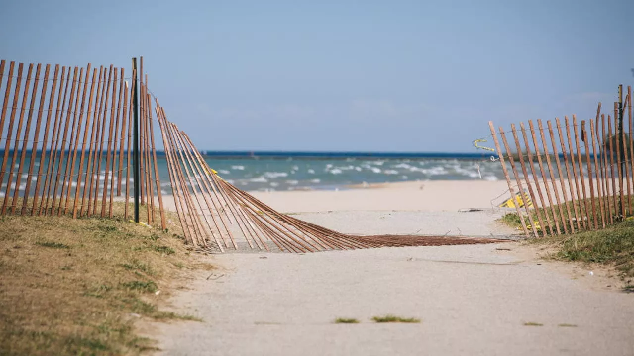 Woman nearly drowns in Lake Michigan at Montrose Harbor: CFD