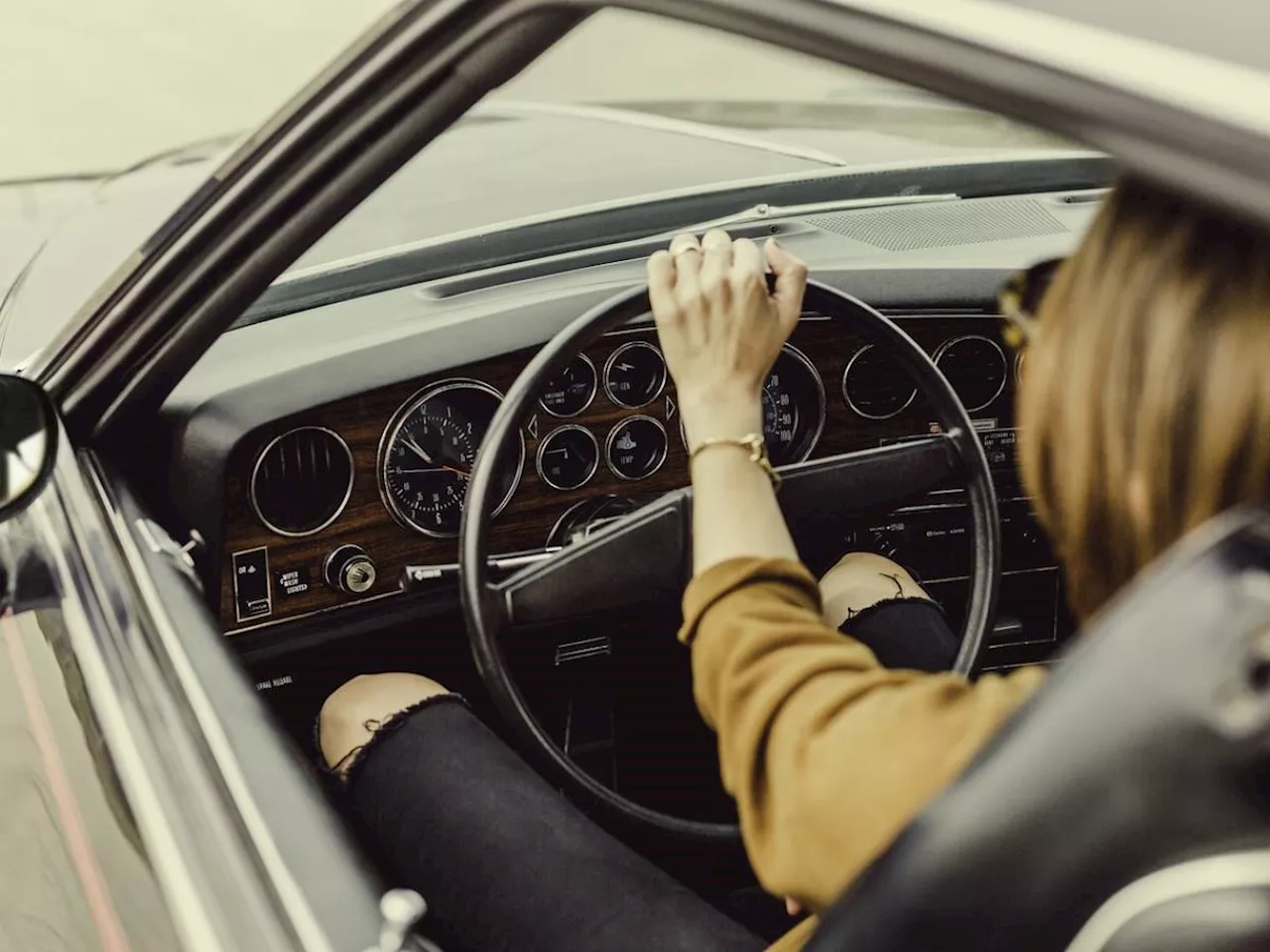 Le tendine parasole in auto: ecco quando si rischia la multa