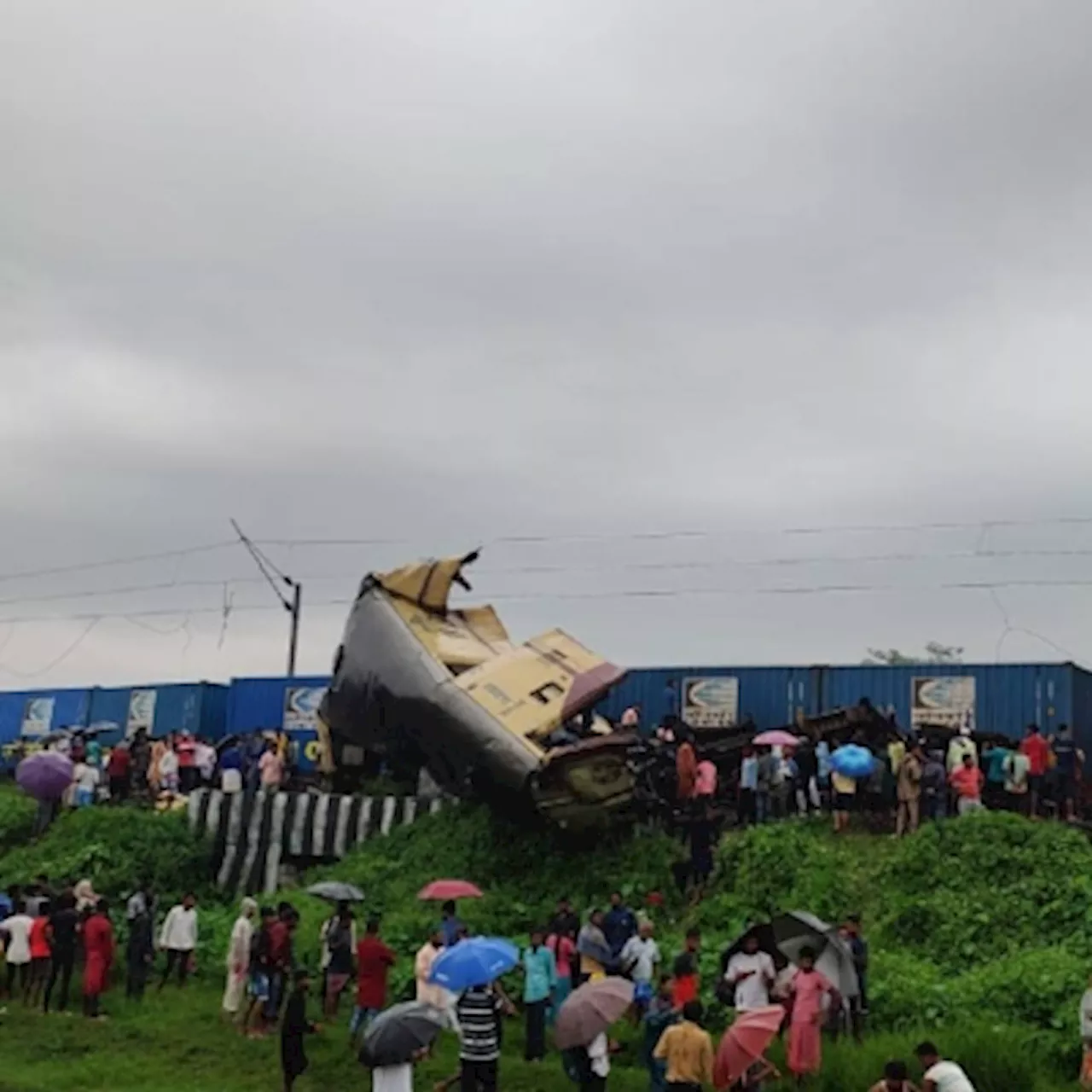 Indian railway collision kills five, several feared trapped