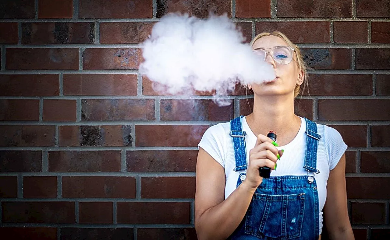 Teens and young adults modify electronic nicotine delivery systems, finds study