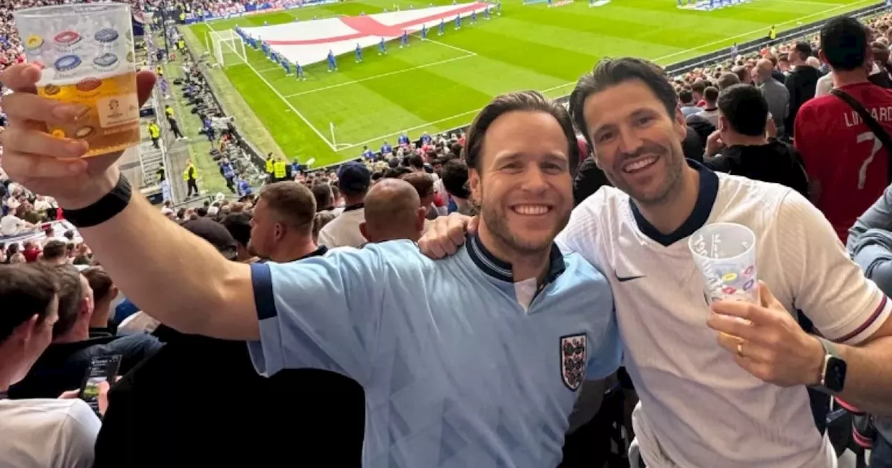 Mark Wright flooded with demand after Olly Murs road trip saw tension