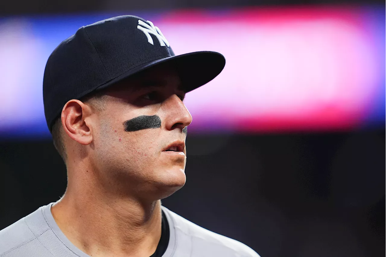 Yankees 1B Anthony Rizzo leaves game with injury to right lower arm after collision