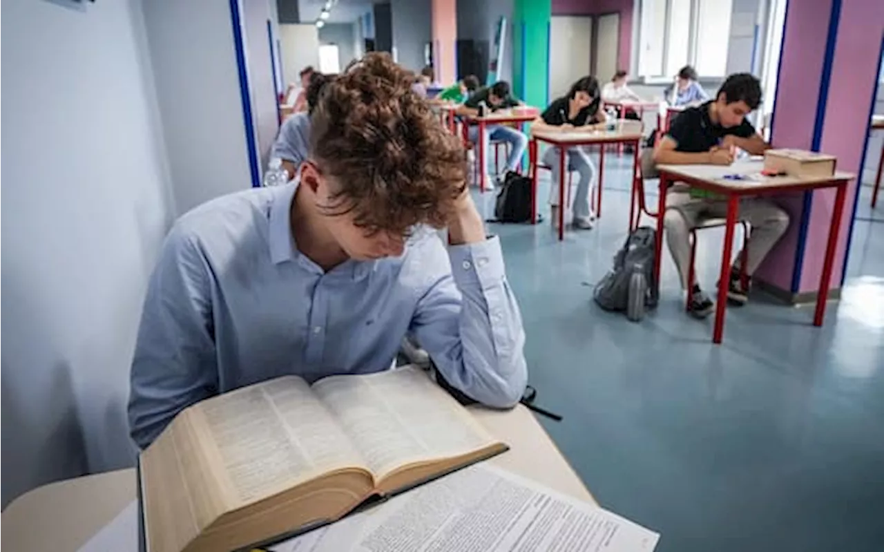 Maturità 2024, consigli contro l'ansia da esame: dal metodo di studio al cibo