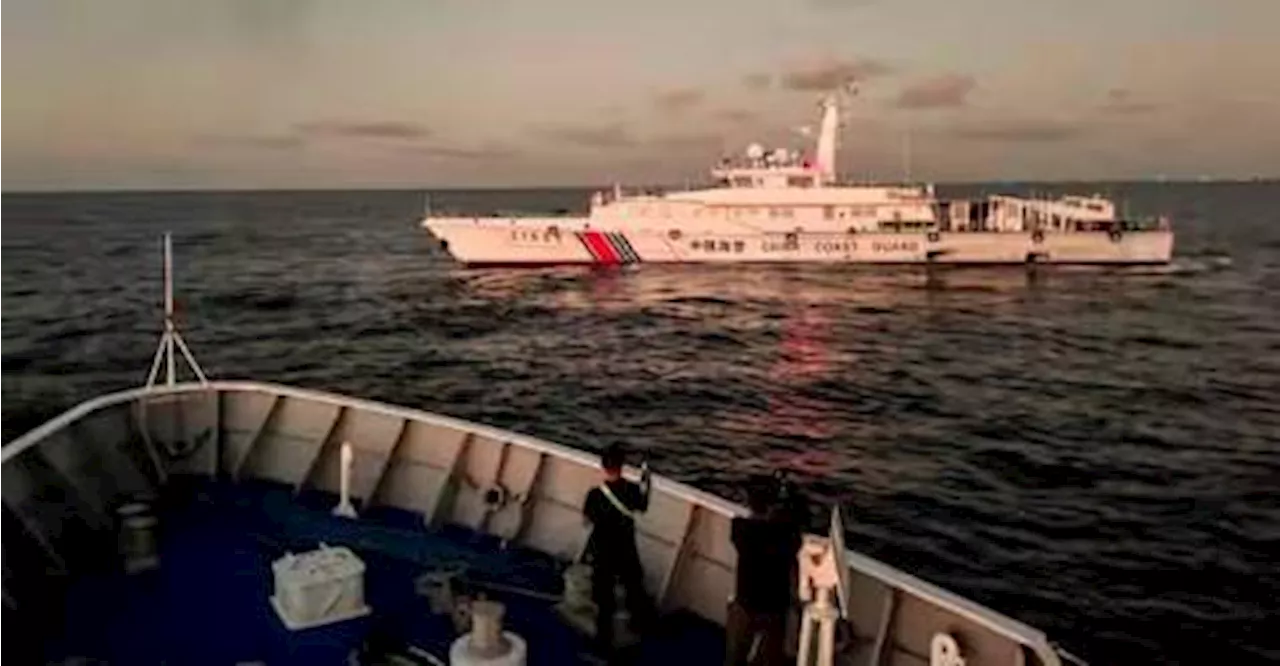 Philippine ship bump into Chinese ship - China coast guard