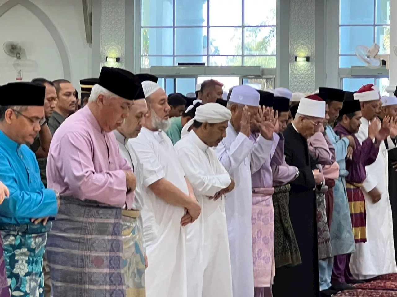 3,000 jemaah solat sunat Aidiladha bersama Sultan Kelantan