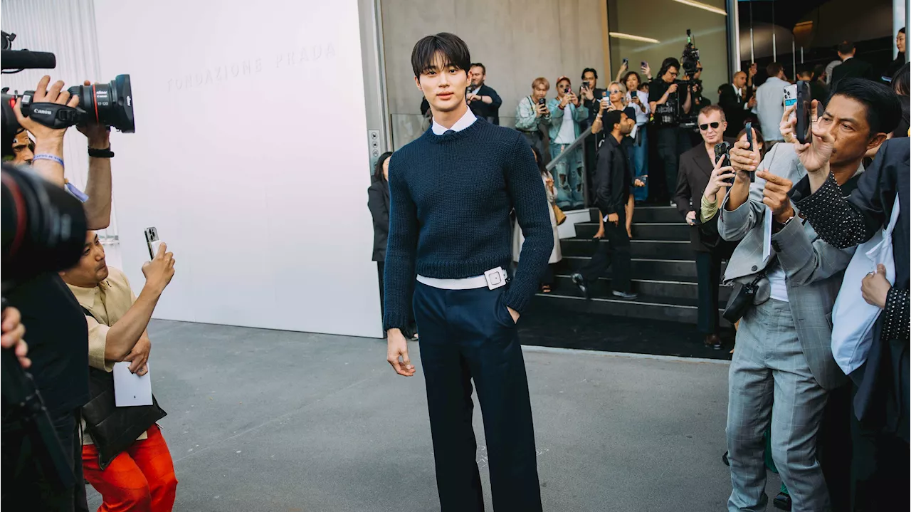 Comment s'habillent les personnalités à la Fashion Week homme printemps-été 2025 de Milan ?