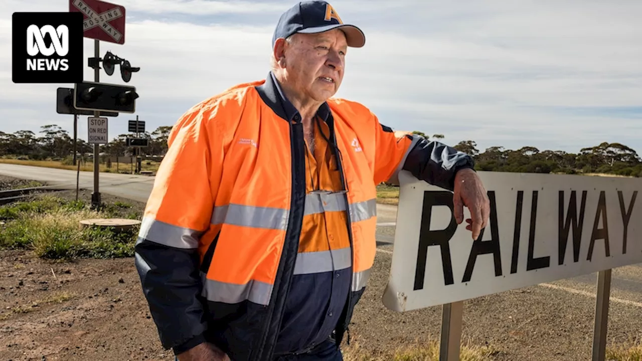 Kalgoorlie train driver who survived derailment pushes for safety at level crossings