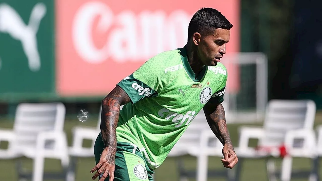 Dudu treina com elenco do Palmeiras e fica à disposição de Abel Ferreira