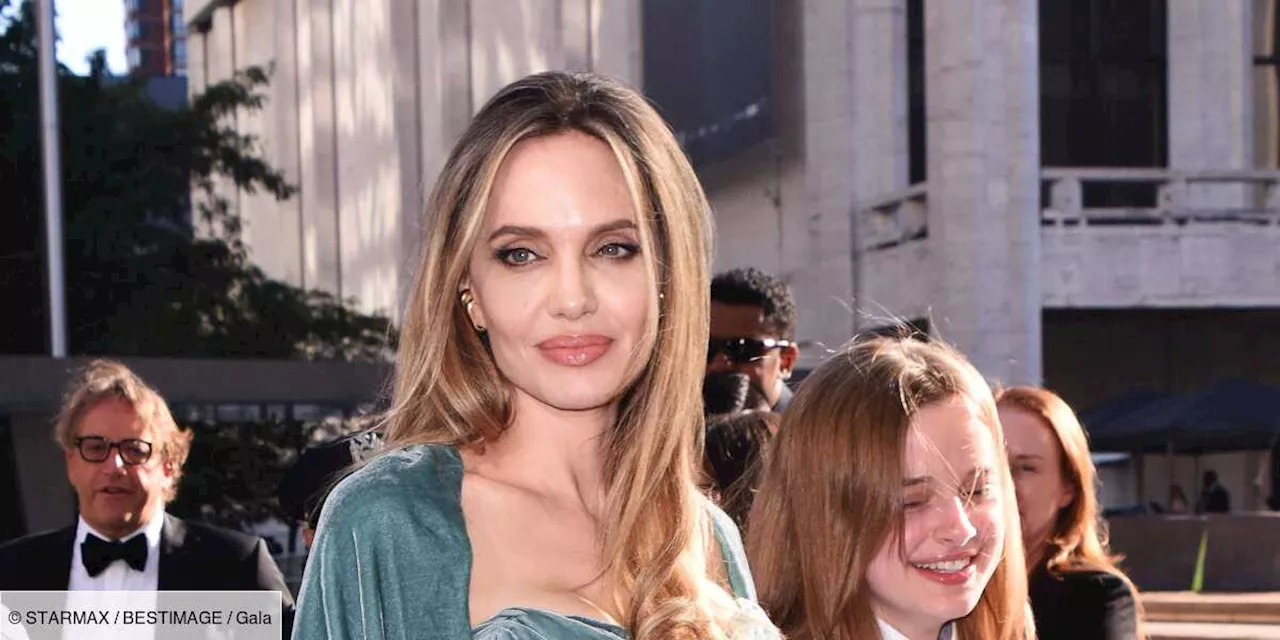 – Angelina Jolie surprend avec un tout nouveau tatouage sur la poitrine