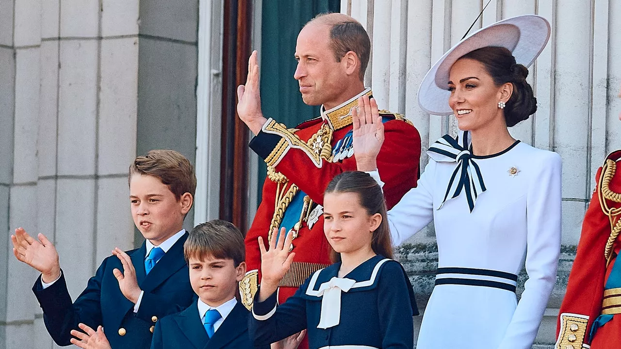 Prince George Went Full Big Brother While Correcting Prince Louis at Trooping the Colour