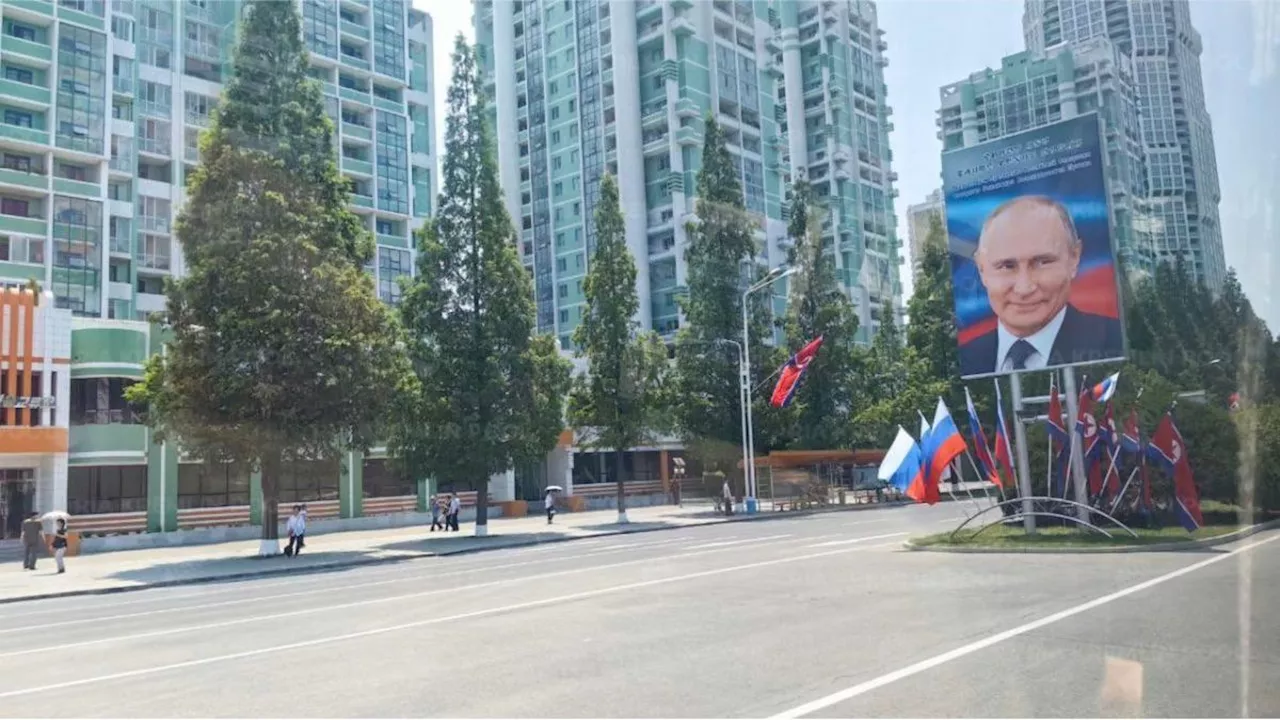 Con banderas de Rusia, así recibieron a Vladimir Putin en Corea del Norte