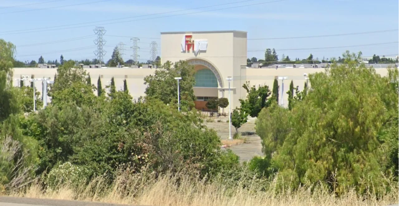 Vast former Bay Area Fry’s site lands real estate buyer from Florida