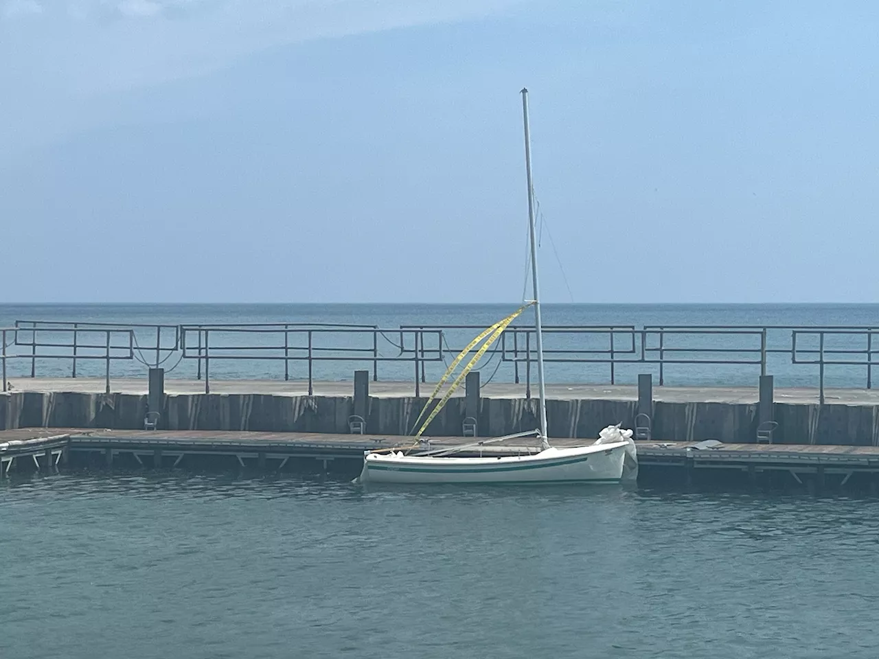 Woman pulled from water after boat capsizes in Lake Michigan in Winnetka ID'd