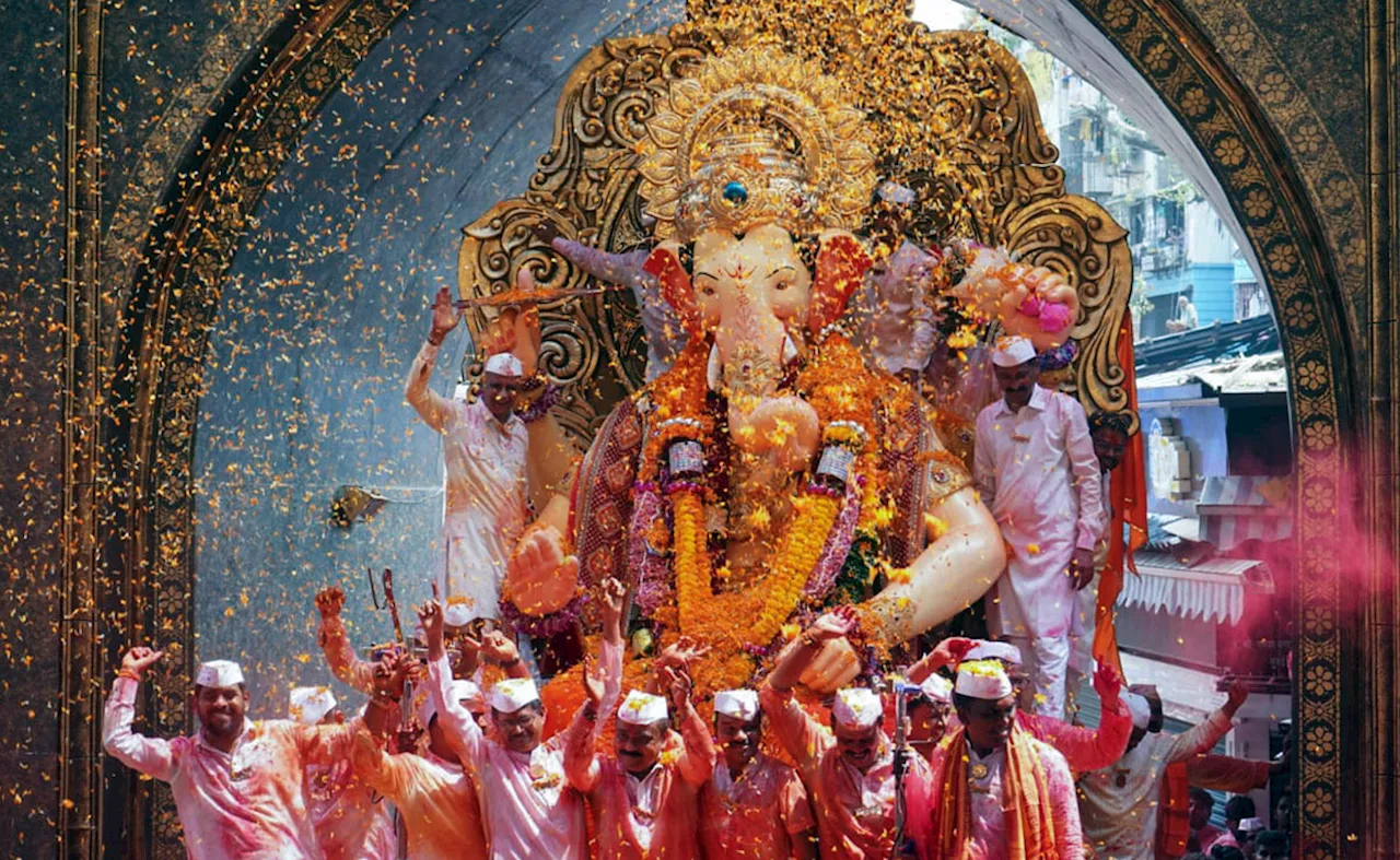 Krishnapingal Chaturthi 2024 : इस विधि से करें गणपति की पूजा, सभी विघ्न होंगे दूर