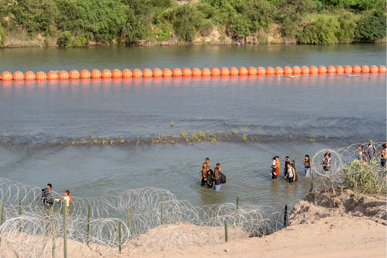 Greg Abbott Gets Boost in Texas Floating Barrier Case