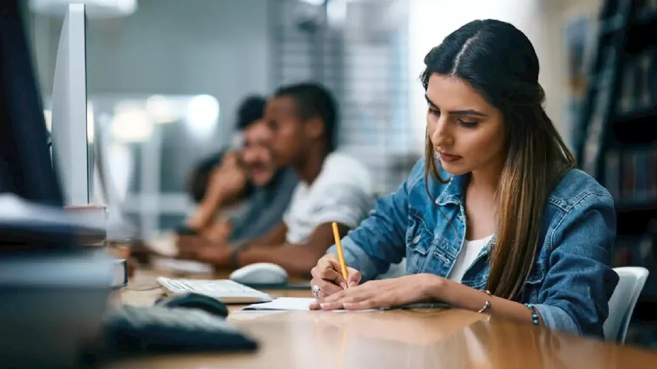 Descubre cómo acceder a más de 140 cursos gratuitos que dispuso la Alcaldía de Bogotá