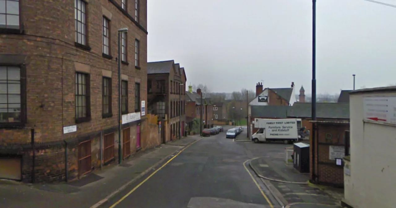 Nottingham street cordoned off after man 'seriously injured'