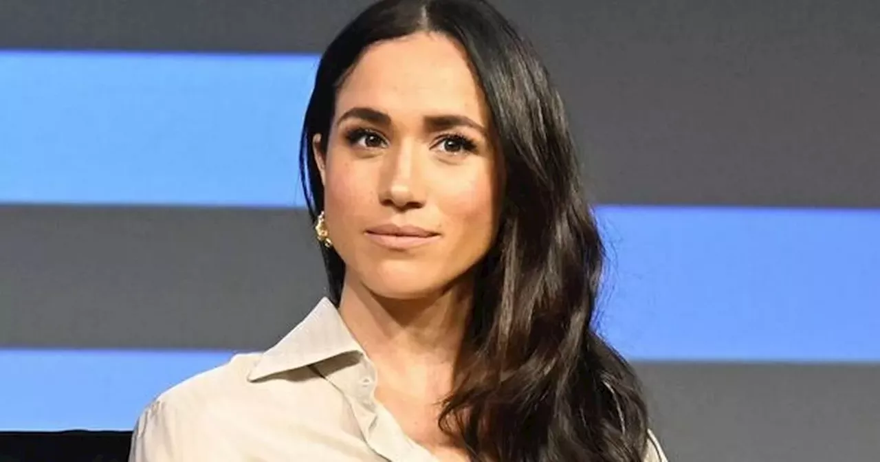 Meghan Markle 'desperate' to heal feud with Kate as she 'offers olive branch'