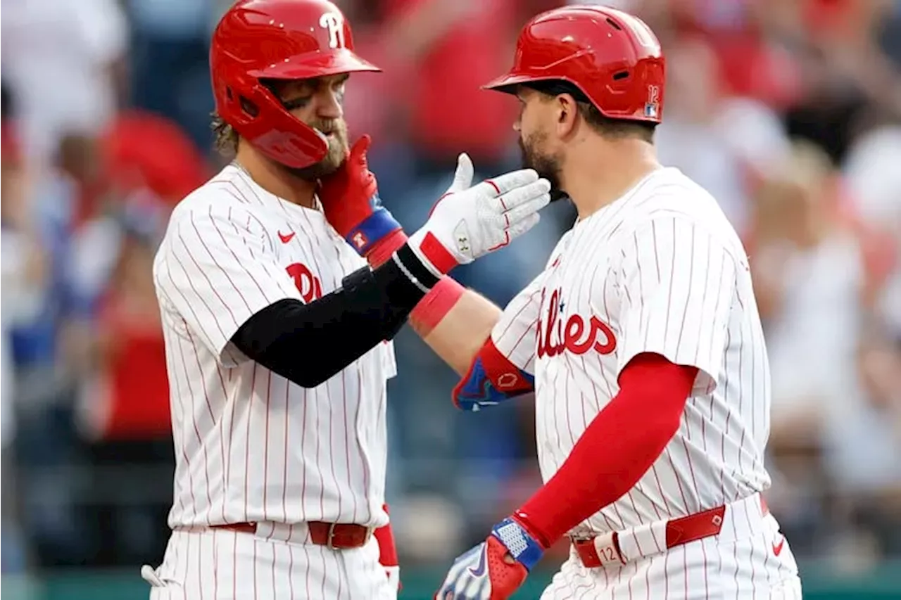 Kyle Schwarber blasts two towering home runs as Phillies roll Padres in series opener