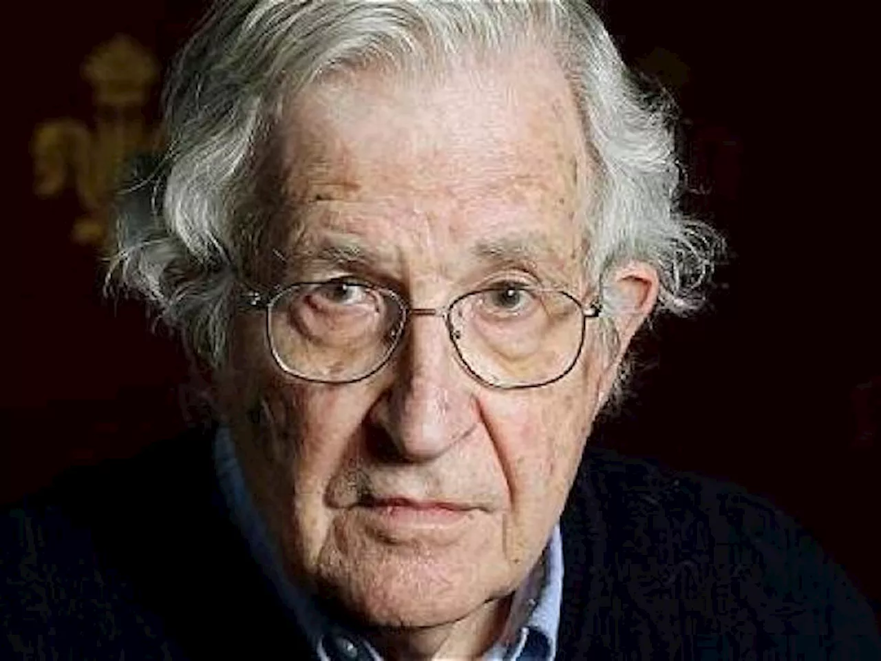 Desmienten fallecimiento de Noam Chomsky, filósofo y escritor estadounidense