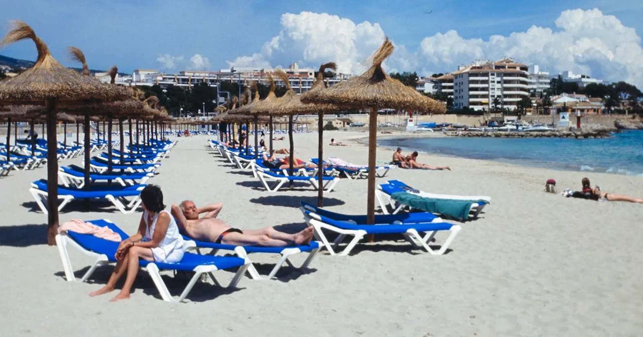 Irish holidaymakers warned of €3,000 on the spot fine in Spanish hotspots this summer