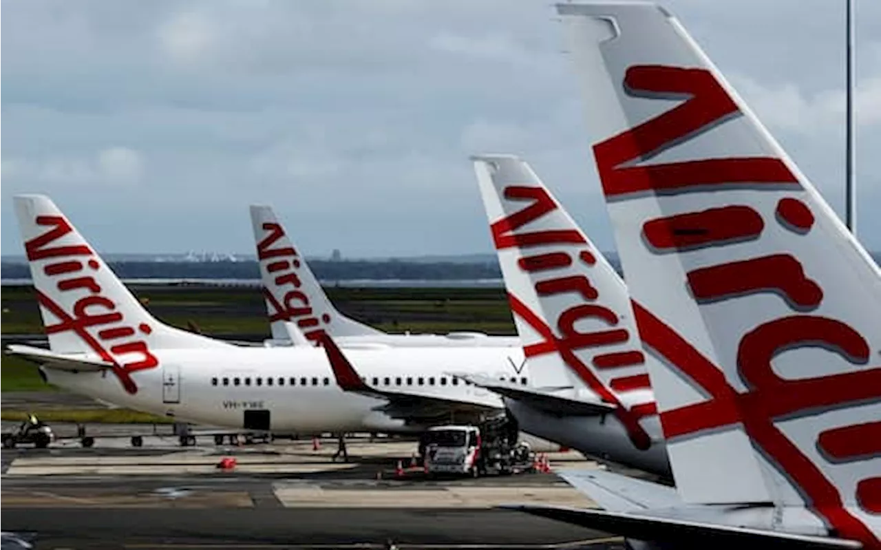 Nuova Zelanda, fiamme dal motore di un Boeing 737 a causa di bird strike. VIDEO