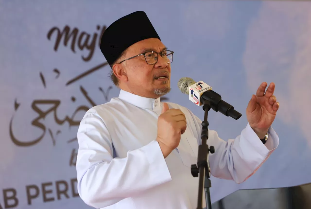 Importance of eggs in M'sian diet main reason for price cut, says Anwar