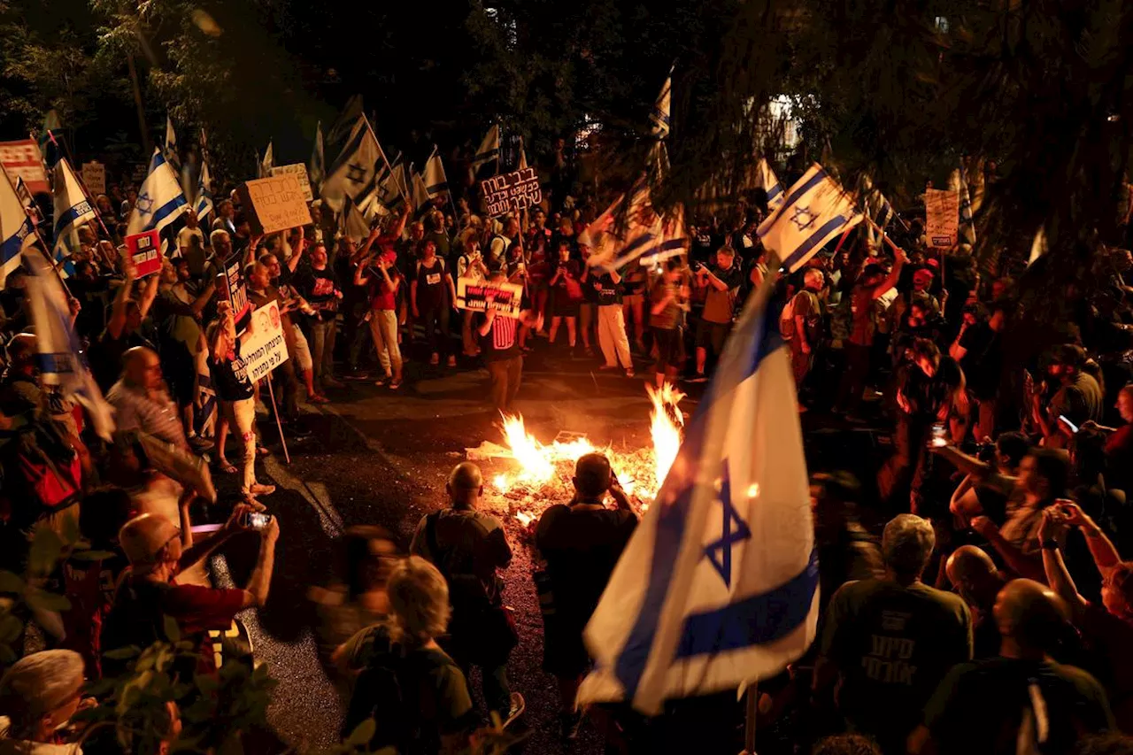 Guerre Israël-Hamas : manifestation anti-Netanyahu à Jérusalem, calme relatif à Gaza