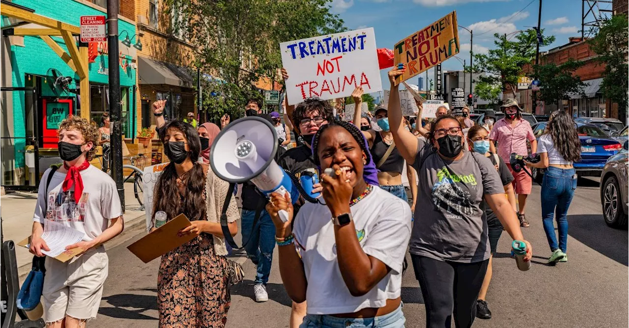 How Chicago Is Tackling Police Violence and Mental Health at Once