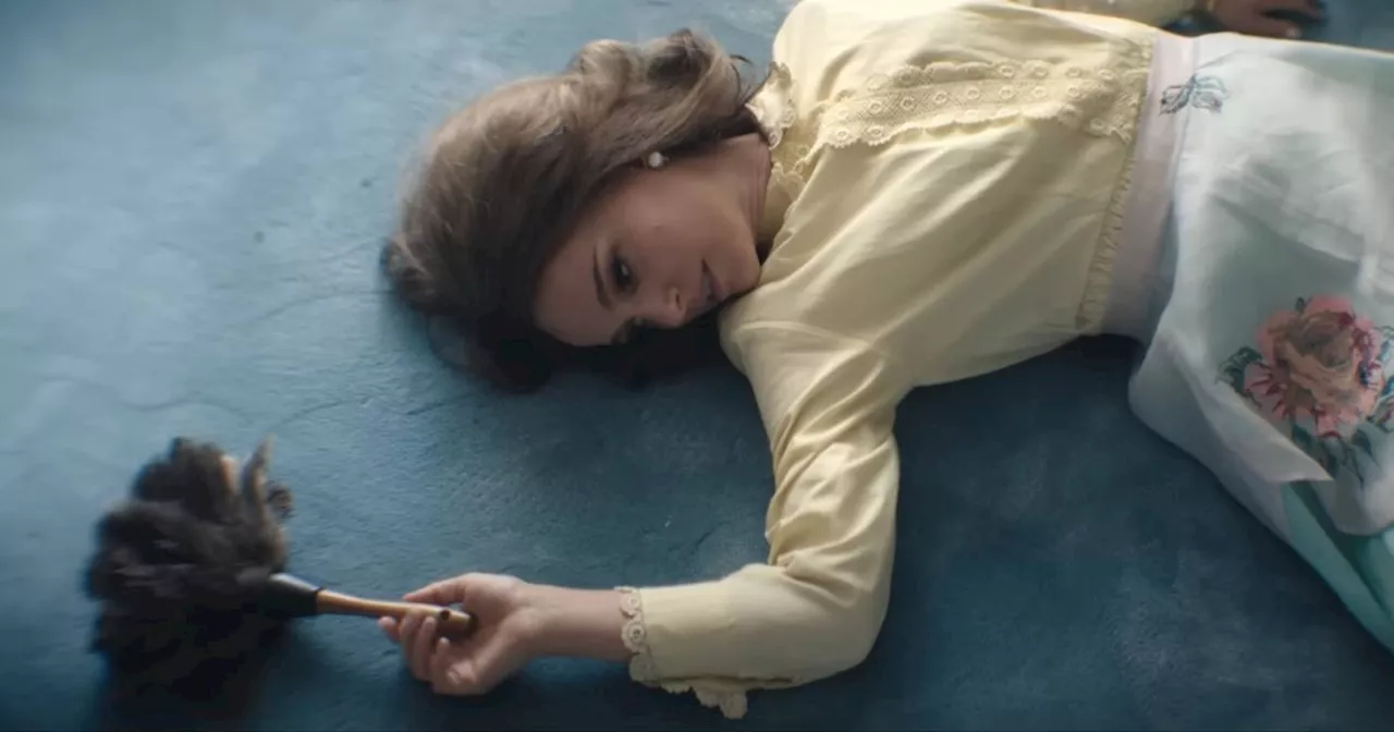 Natalie Portman Is a Crime-Solving ’60s Housewife in 'Lady in the Lake' Trailer