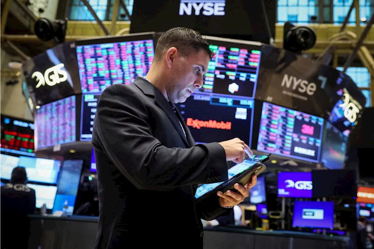 S&P 500, Nasdaq futures hover near record highs ahead of retail sales data