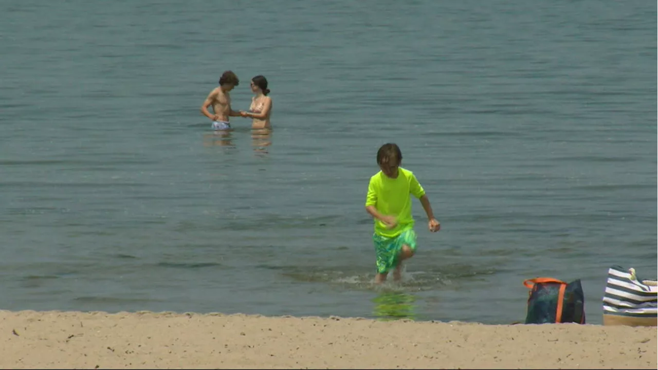 Ontario Beach Park opening for swimming a day earlier than expected amid heat wave