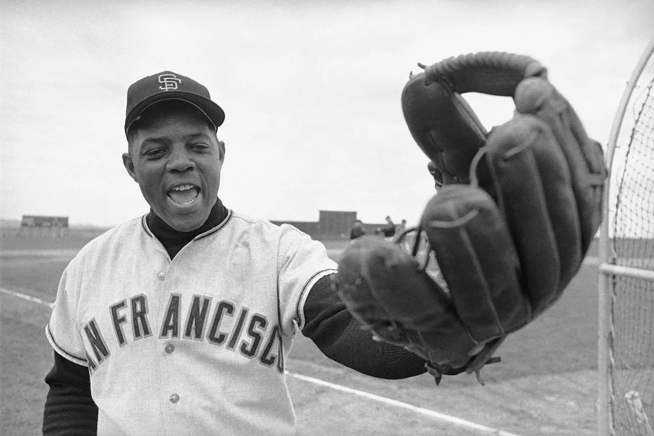 Charles Barkley, Kaitlan Collins remember Willie Mays, Hank Aaron as ‘greatest athletes from Alabama’