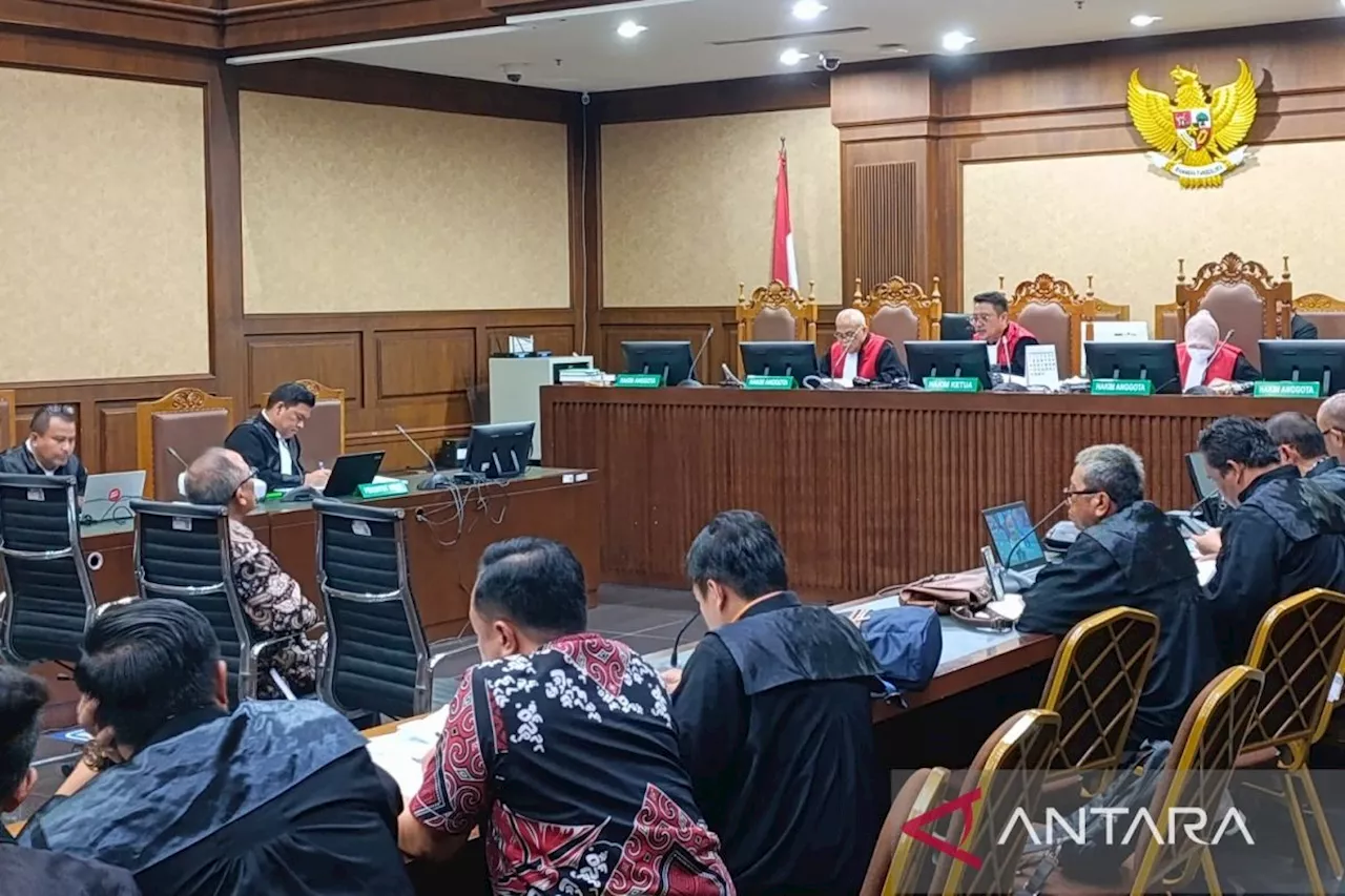 Saksi mahkota: Ada arahan SYL serahkan Rp800 juta untuk Firli Bahuri