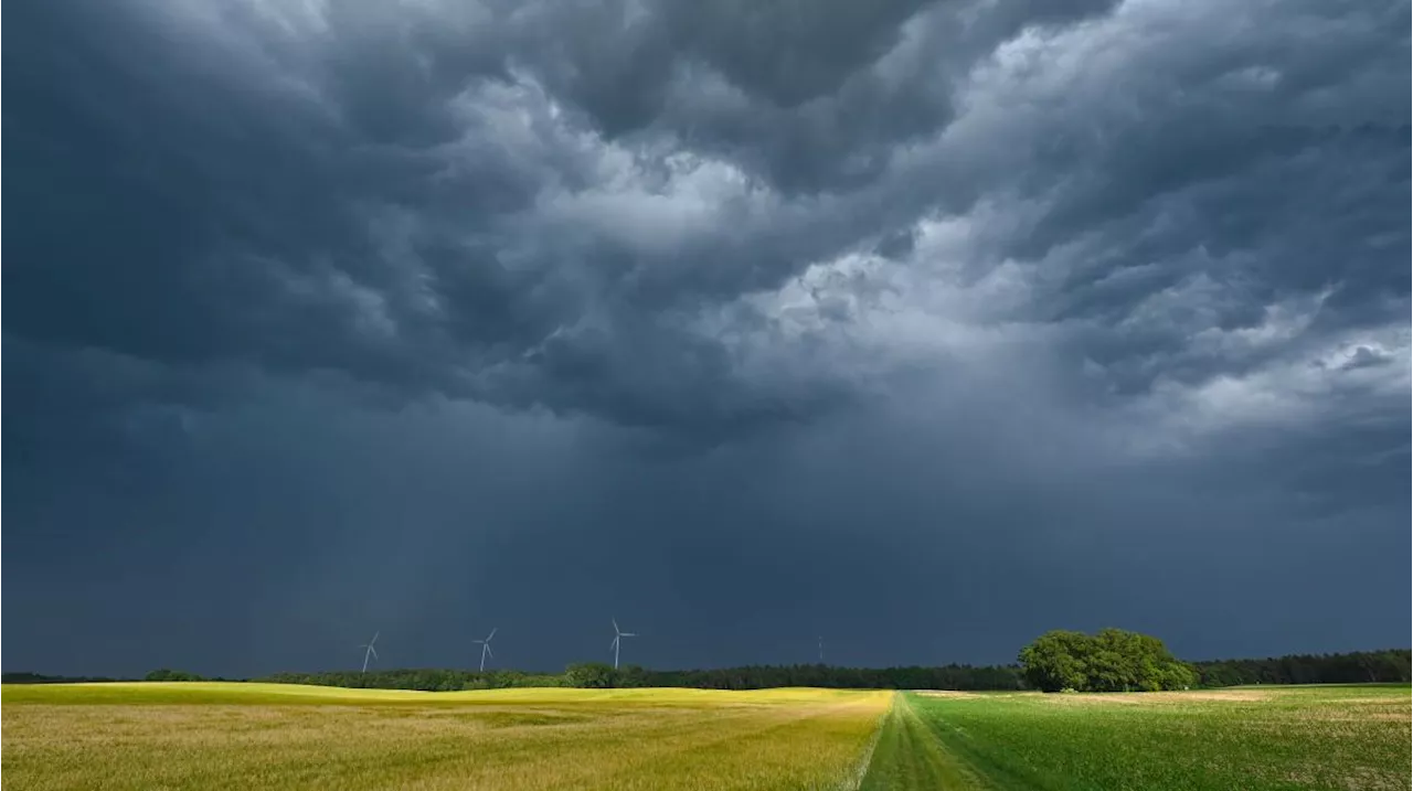 Sturmböen, Starkregen und Hagel: Wetterdienst warnt auch heute vor Gewittern