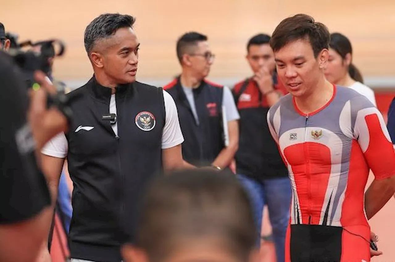 Jelang Tampil di Olimpiade, CdM Anindya Bakrie Tinjau Latihan Bernard van Aert