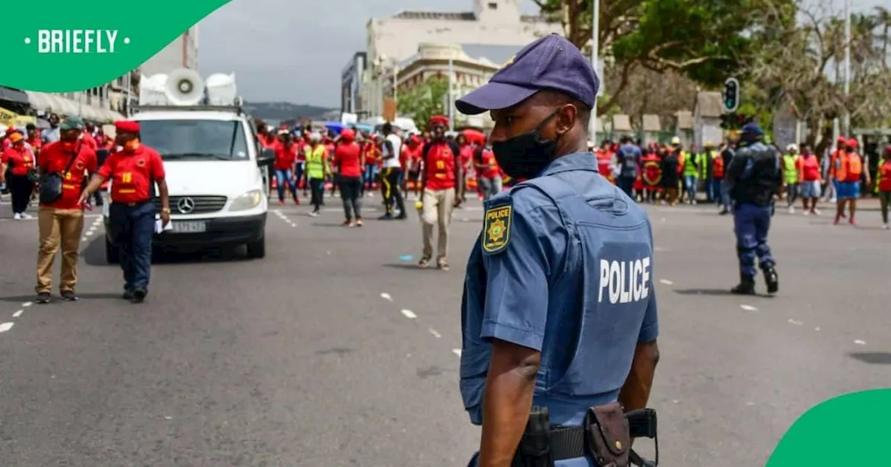 South African Police Service Raid House in Dramatic Viral Video