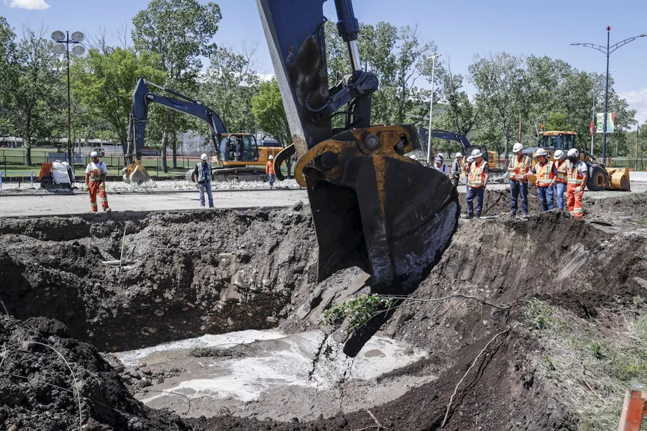 Calgary marks two weeks of water restrictions, aiming for pipe fix July 5