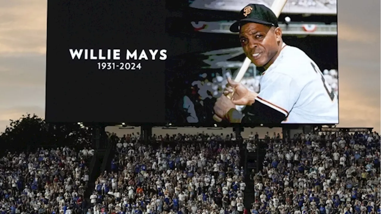 Scenes of tribute for MLB legend Willie Mays