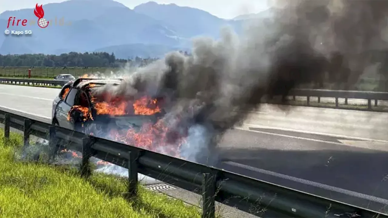 Schweiz: Autobrand auf der A13 bei Oberriet → Stau und Unfälle