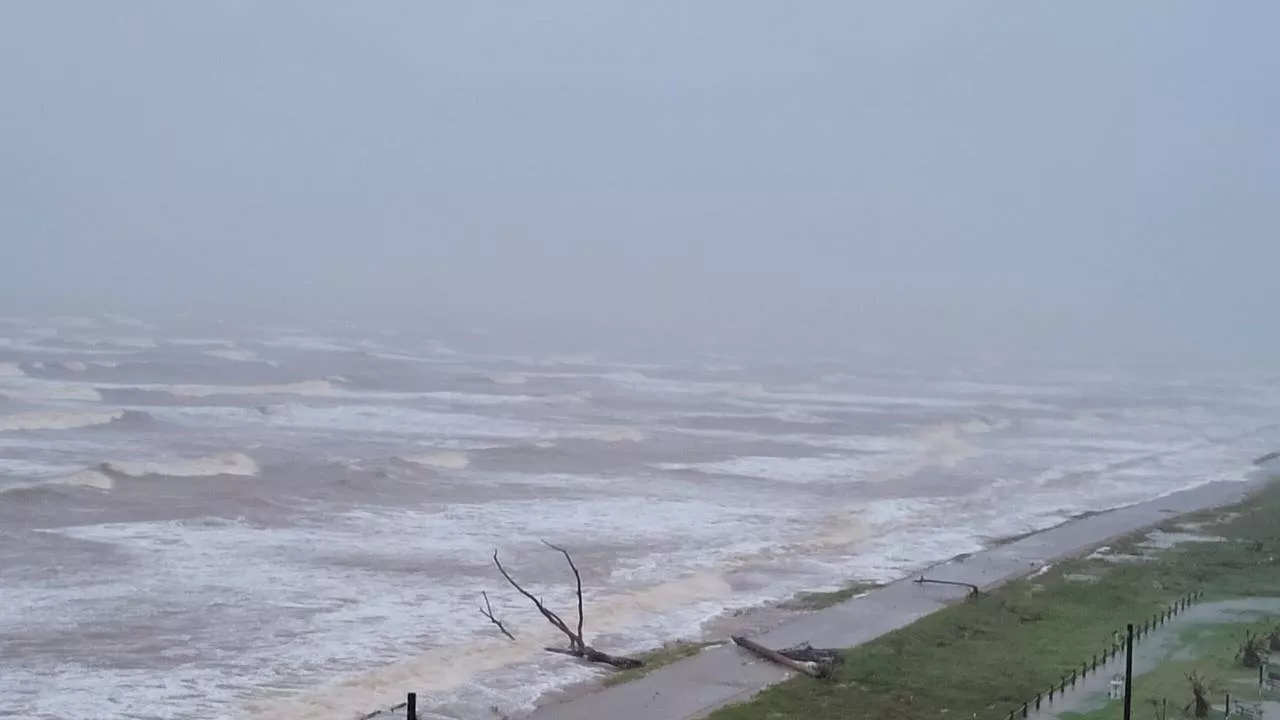 Texas Governor issues disaster declaration for 51 counties as Tropical Storm Alberto pounds the state