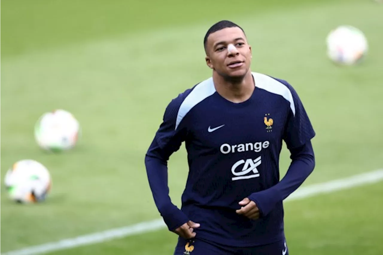 Kylian Mbappé ontbreekt op training van Frankrijk en komt met (mysterieuze?) boodschap op Instagram