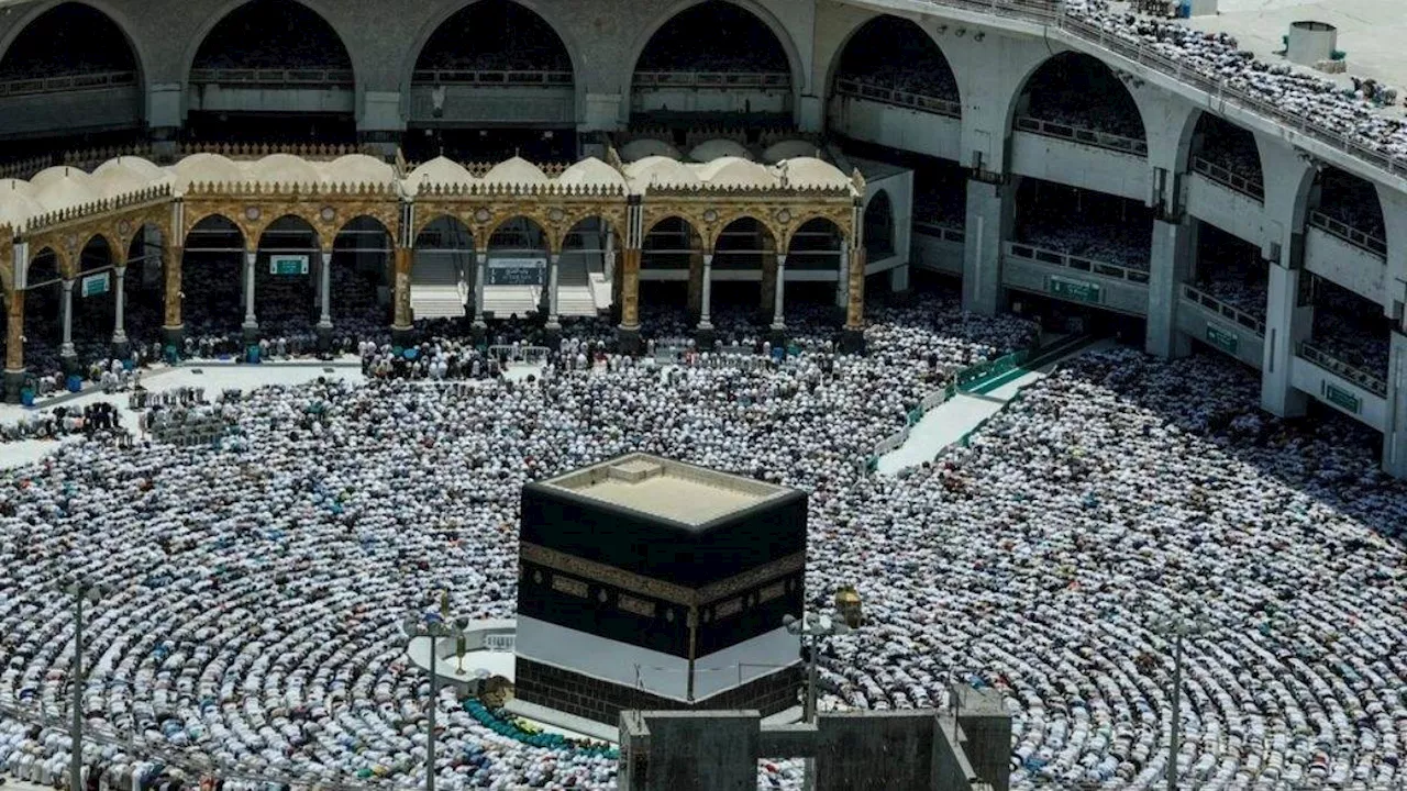 Hajj Pilgrims Death: मक्का में 52 डिग्री तक पहुंचा पारा, भीषण गर्मी ने ली 500 से अधिक हज यात्रियों की जान