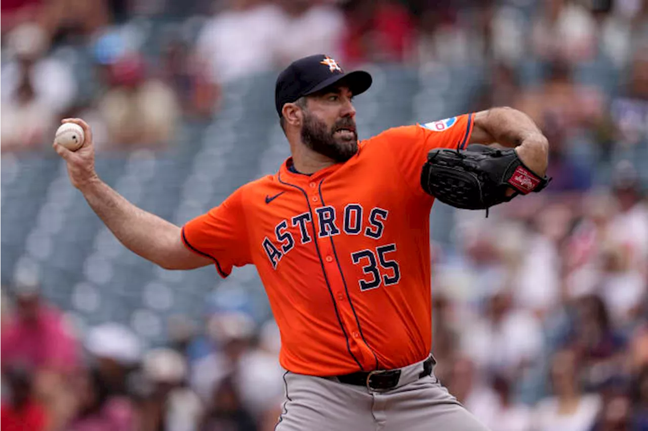 Astros place Justin Verlander on injured list with neck discomfort