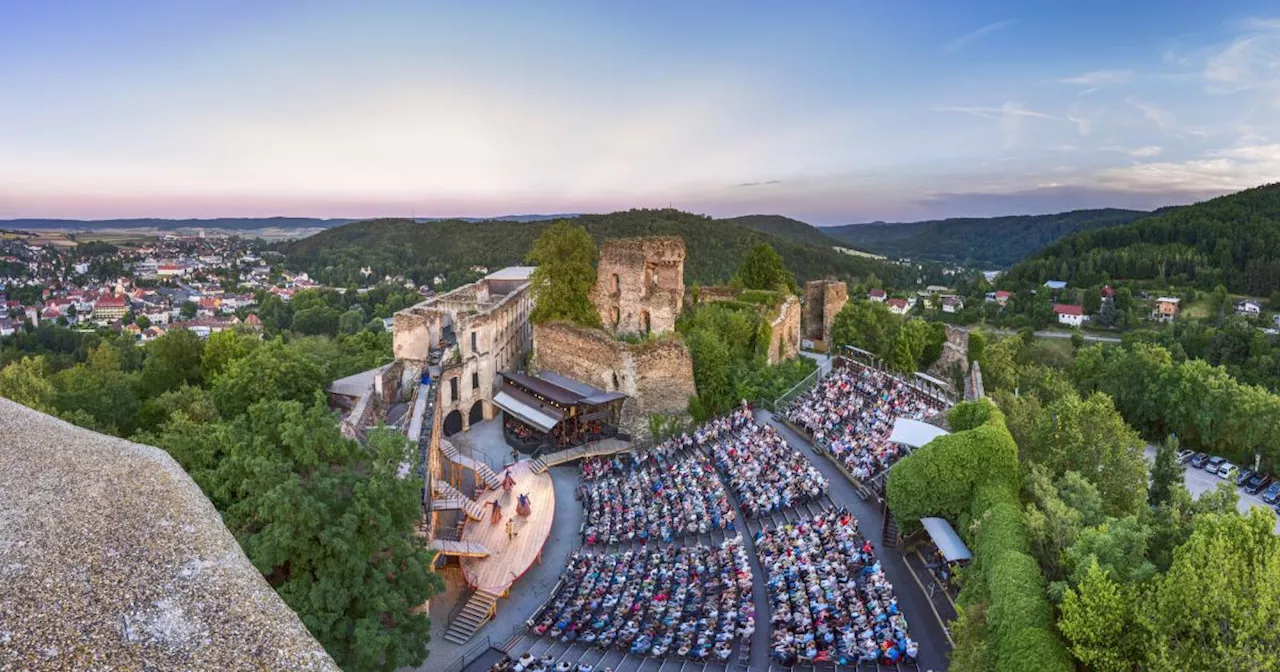 Oper BURG GARS: Ein Belcanto-Opernhit für alle Sinne