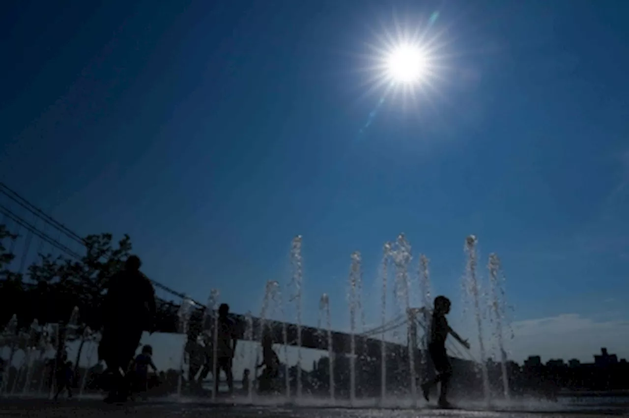 US heat wave sets records in central, northeast states