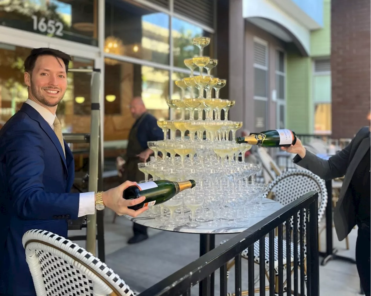 ‘It’s Fizzneyland’: Walnut Creek has a new Champagne and bubbles bar