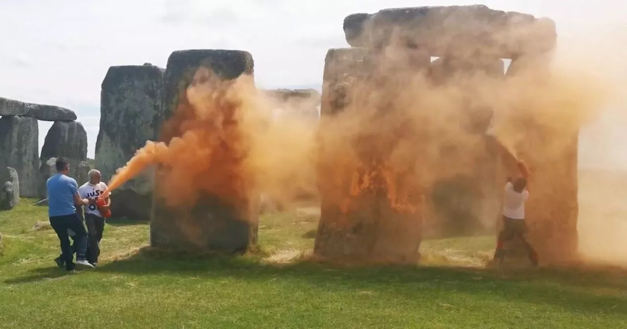 Stonehenge spray painted orange by Just Stop Oil protesters