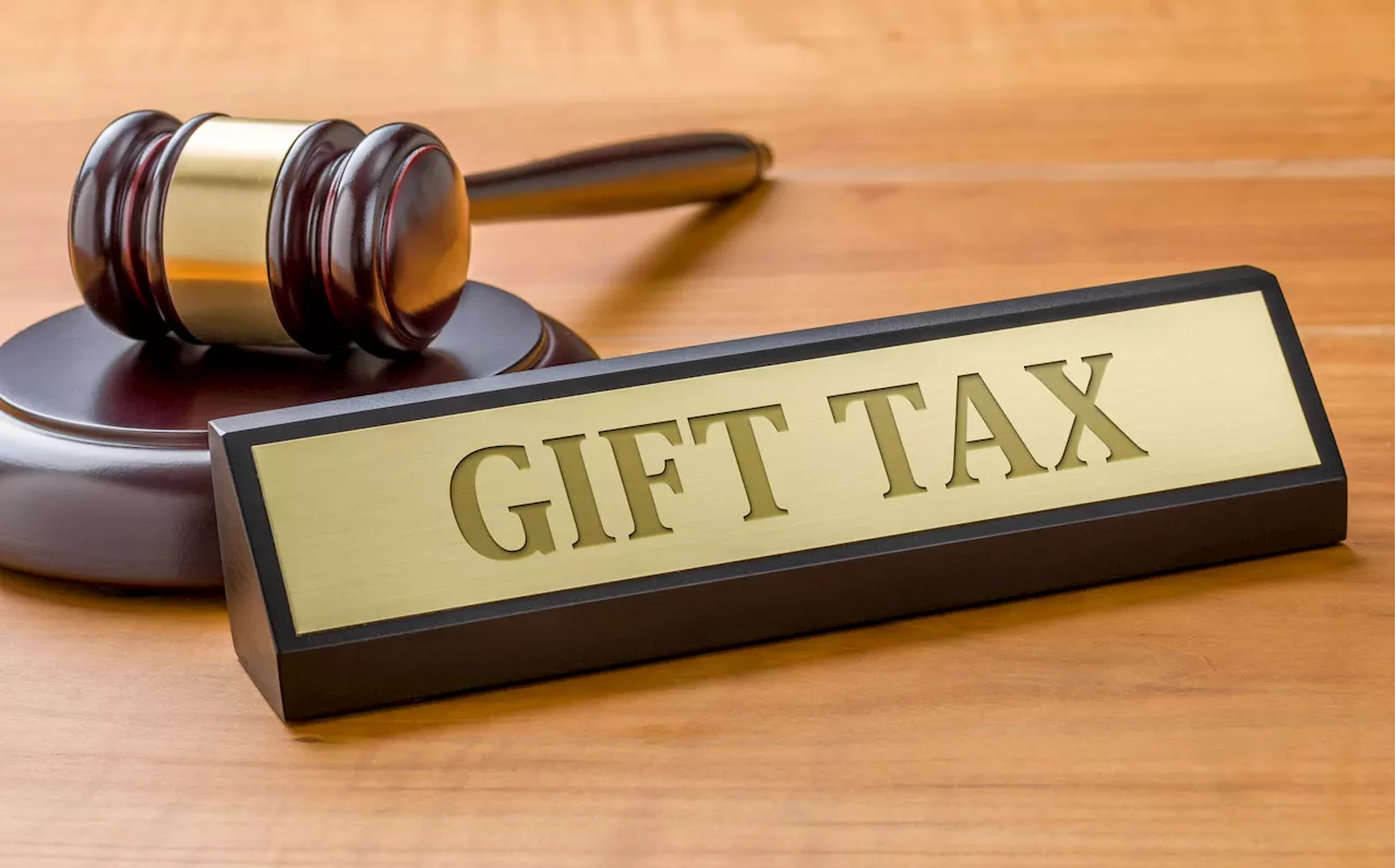 Gift Tax in India: क्या आपको बर्थडे या शादी पर मिलने वाले गिफ्ट्स पर देना होगा टैक्स? जान लें ये जरूरी नियम